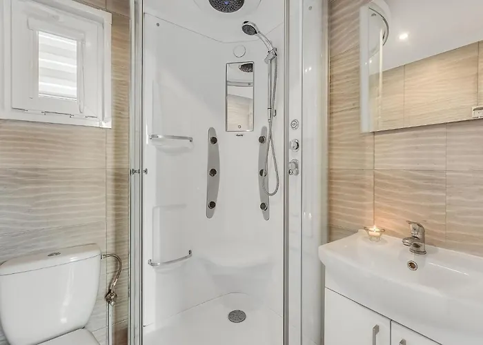 2 Bedroom In Vakantiehuis *